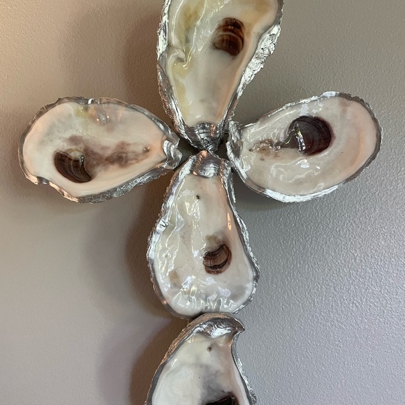Oyster Shell cross - Picture 9 of 9